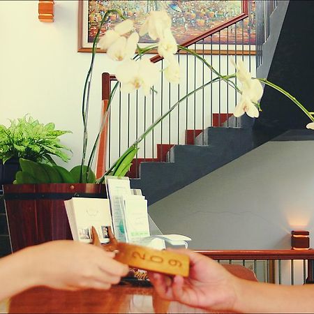 Amira Hotel Bandung Exterior photo