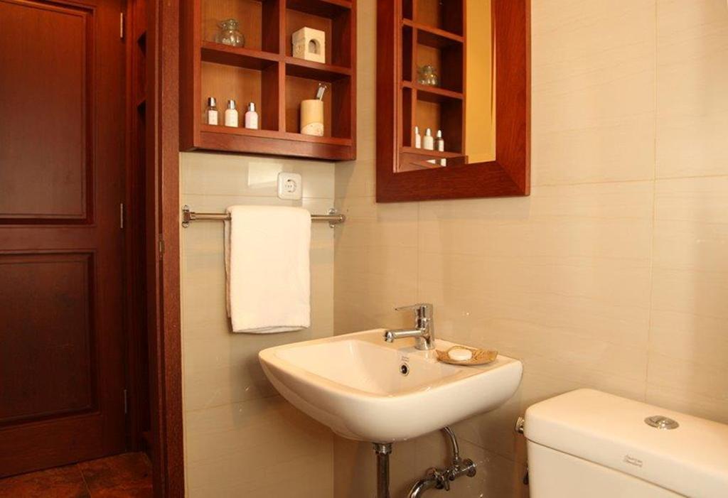 Amira Hotel Bandung Room photo